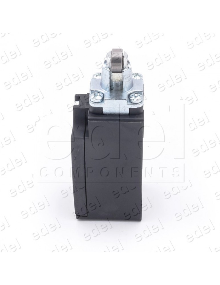 CONTACT DE PLASTIQUE AVEC BOUTON ET ROULEAU